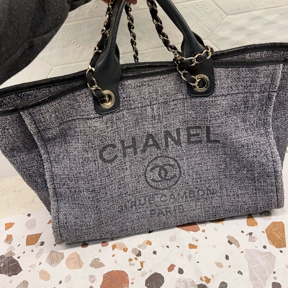 Chanel Deauville Tote Straw with Chain Detail Medium Neutral 2344371